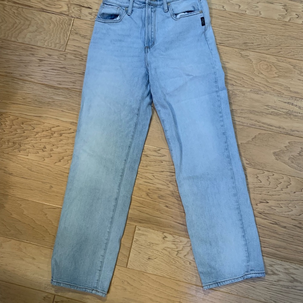 Silver Jeans Womens high rise Straight Jeans